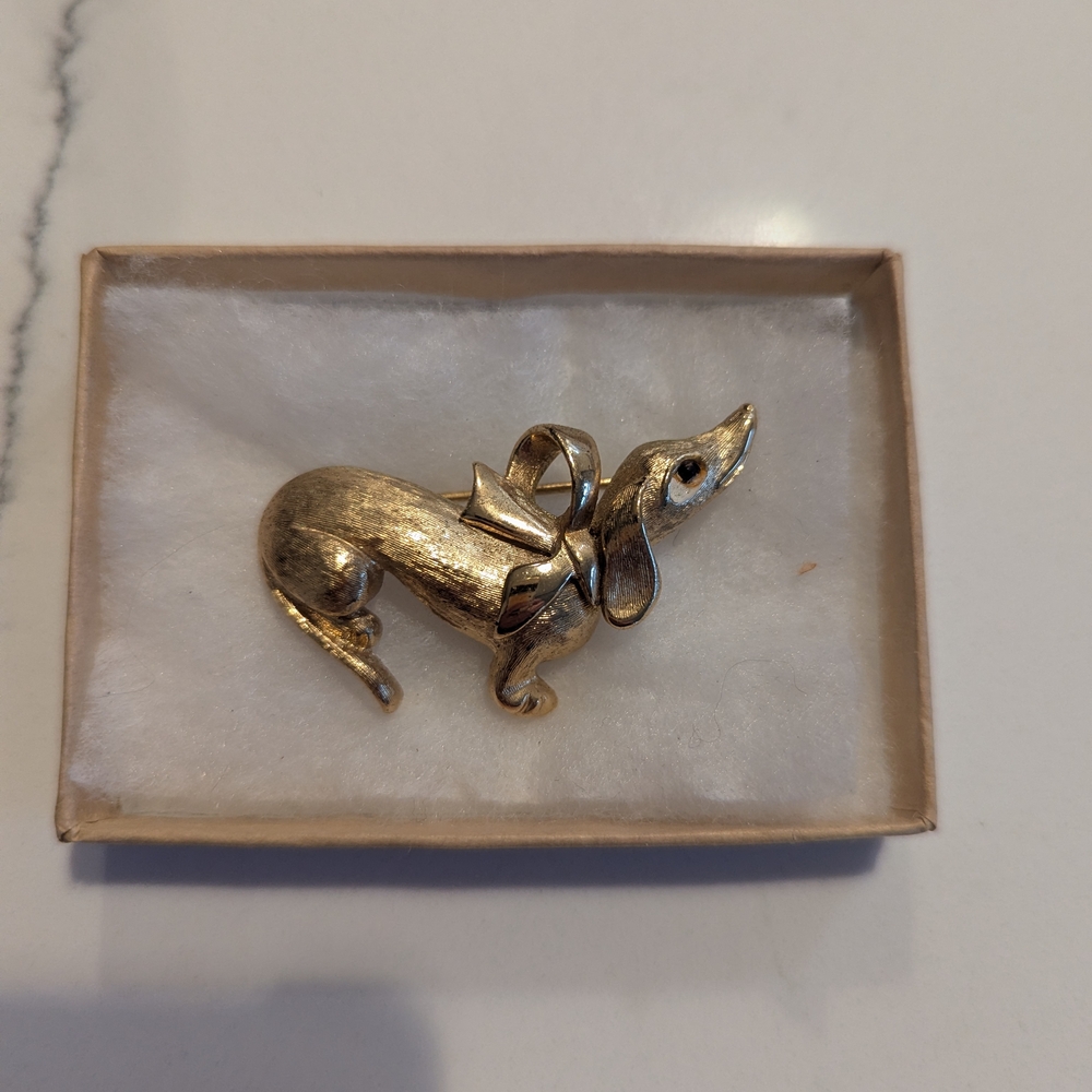 Monet Vintage Brass Dachshund (50's) Lapel Pin